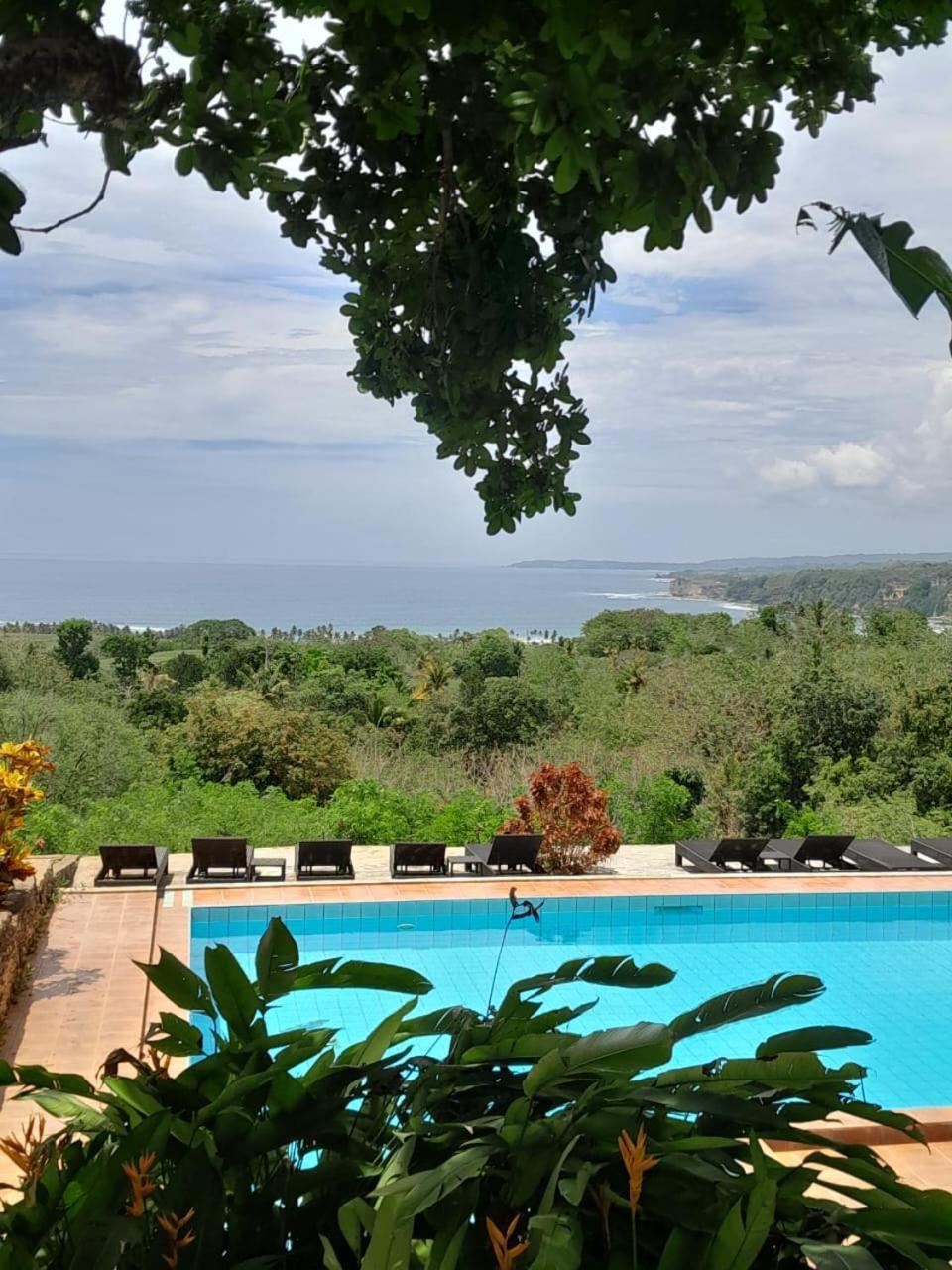 Sumba Nautil Resort Deke ภายนอก รูปภาพ