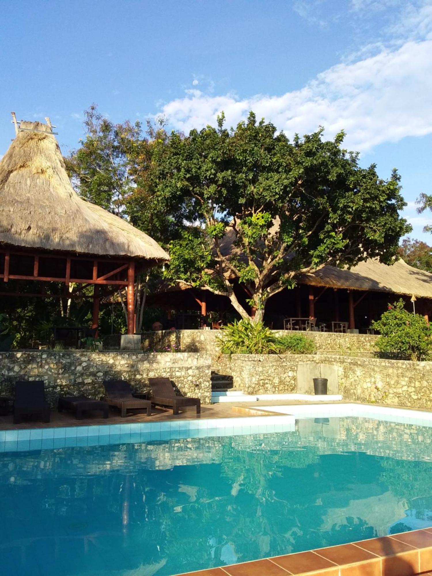 Sumba Nautil Resort Deke ภายนอก รูปภาพ