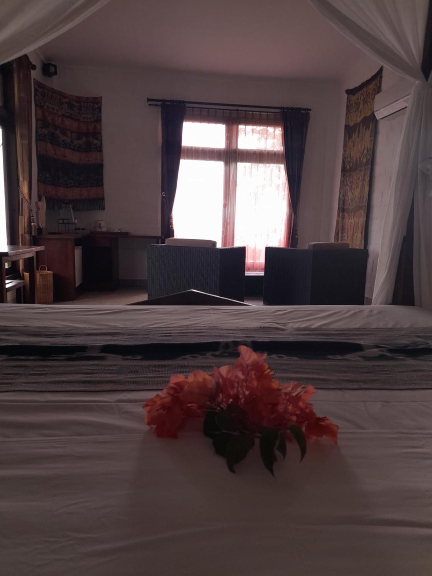 Sumba Nautil Resort Deke ภายนอก รูปภาพ
